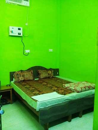 Hotel Prakash, Basti 2